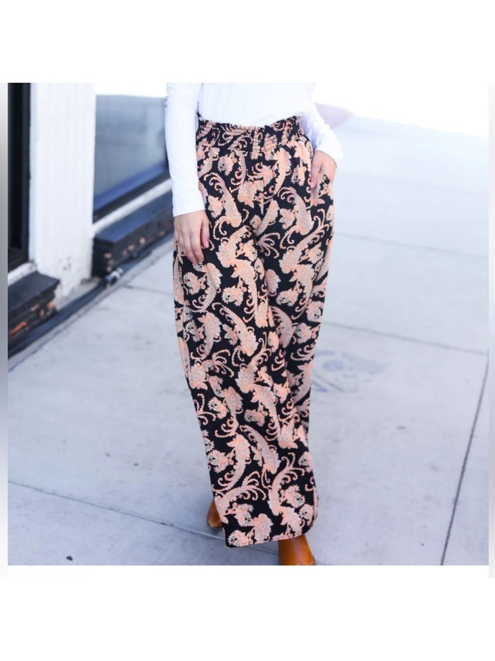 NWOT $88 Haptics Paisley Palozzo Pants - Picture 3 of 7